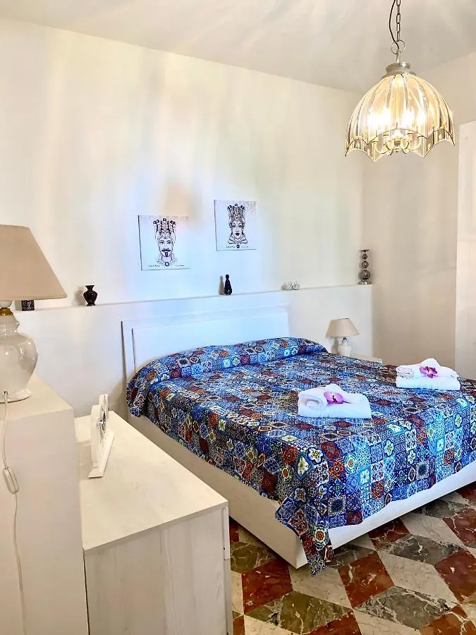 La Casa Dei Bouganville Lo Stagnone Marsala Holiday home