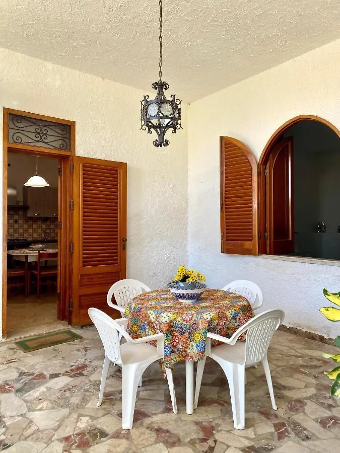 La Casa Dei Bouganville Lo Stagnone Marsala Holiday home